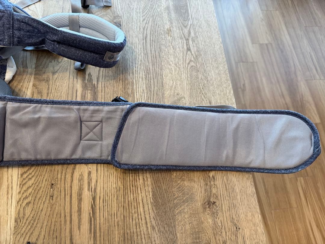 ポグネー　ミキハウス　ヒップシート付き抱っこ紐