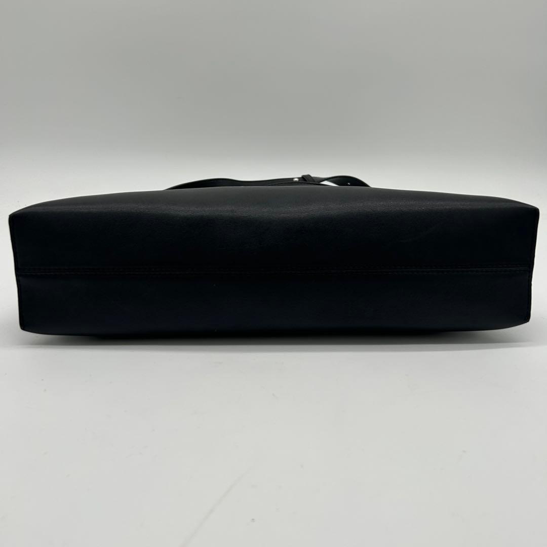 【美品】ロエベ Tメッセンジャー ショルダーバッグ アナグラム レザー 黒