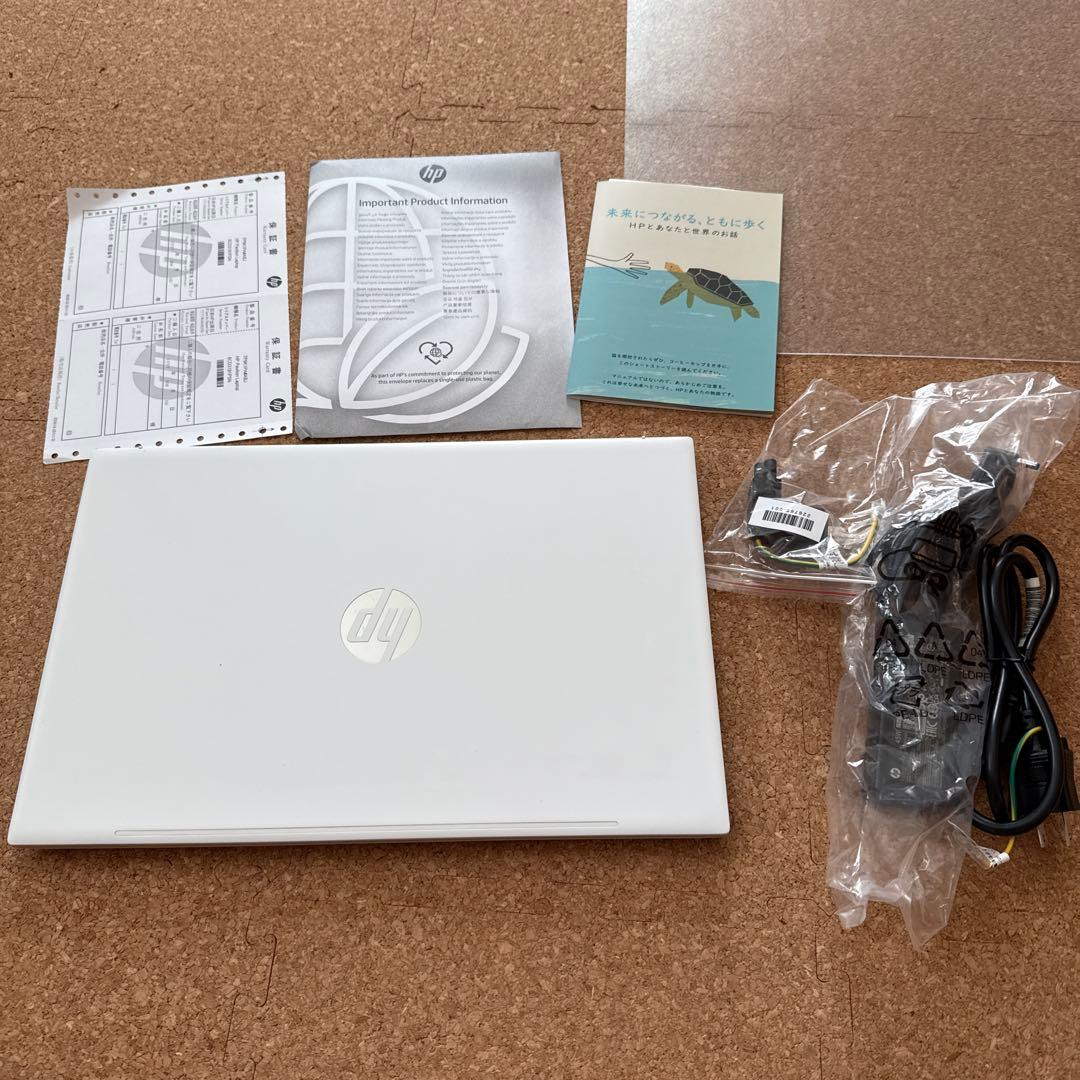 【美品】HP PavillionLaptop 15-eh3003AU タッチ液晶