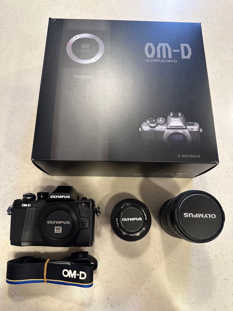 OLYMPUS OM-D E-M10 MarkII ブラック　美品