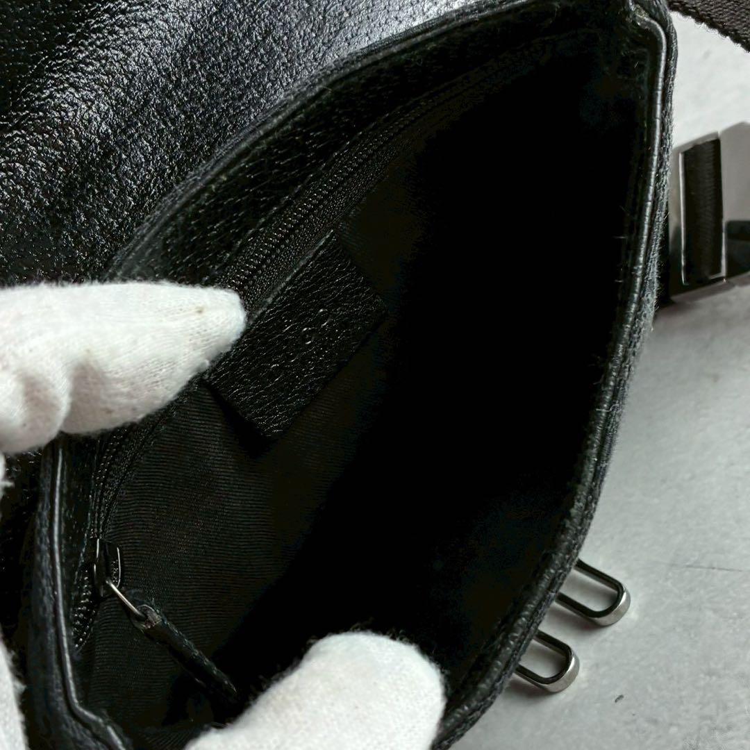 極美品/希少色 グッチ GG キャンバス ボディバッグ レザー ブラック 総柄