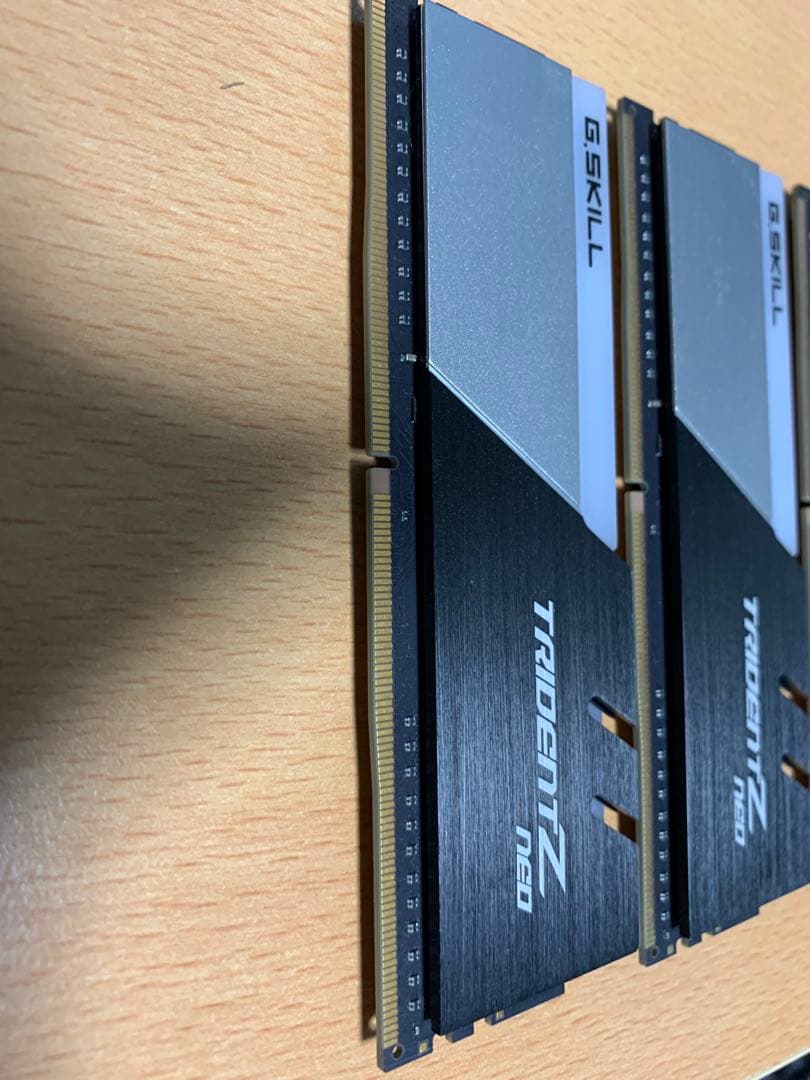【美品】G.SKILL Trident DDR4 32GB (4 x 8GB)