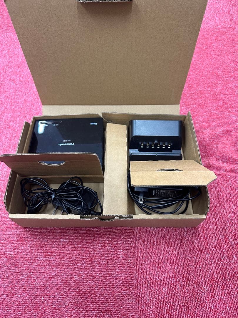 Panasonic テレビ本体 UNー10L12D 2023年製