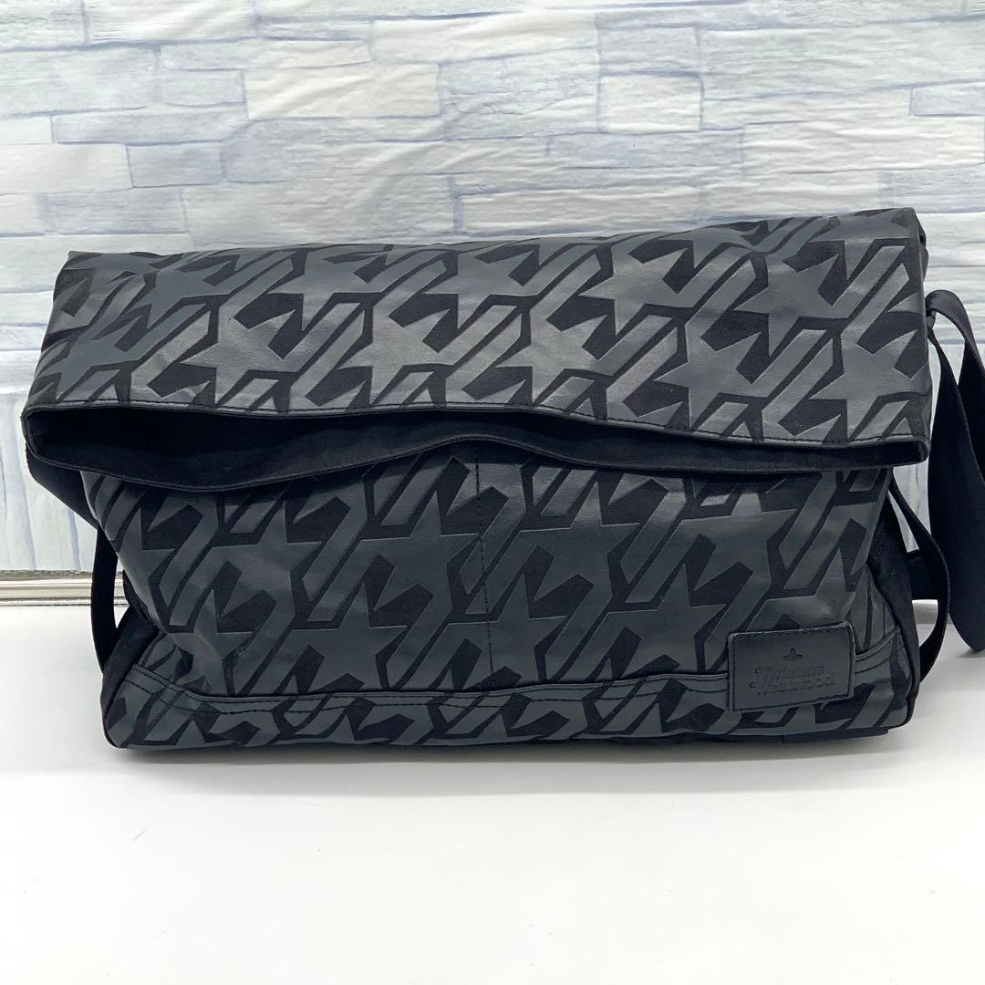 極美品　極希少　ヴィヴィアンウエストウッド　メッセンジャーバッグ　スター　総柄