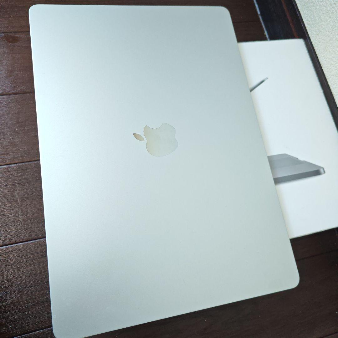 MacBook Air M3 15インチ 8GB 512GB