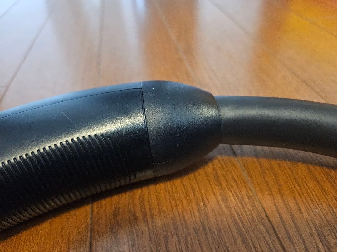 テスラ純正チャデモアダプター（韓国版）