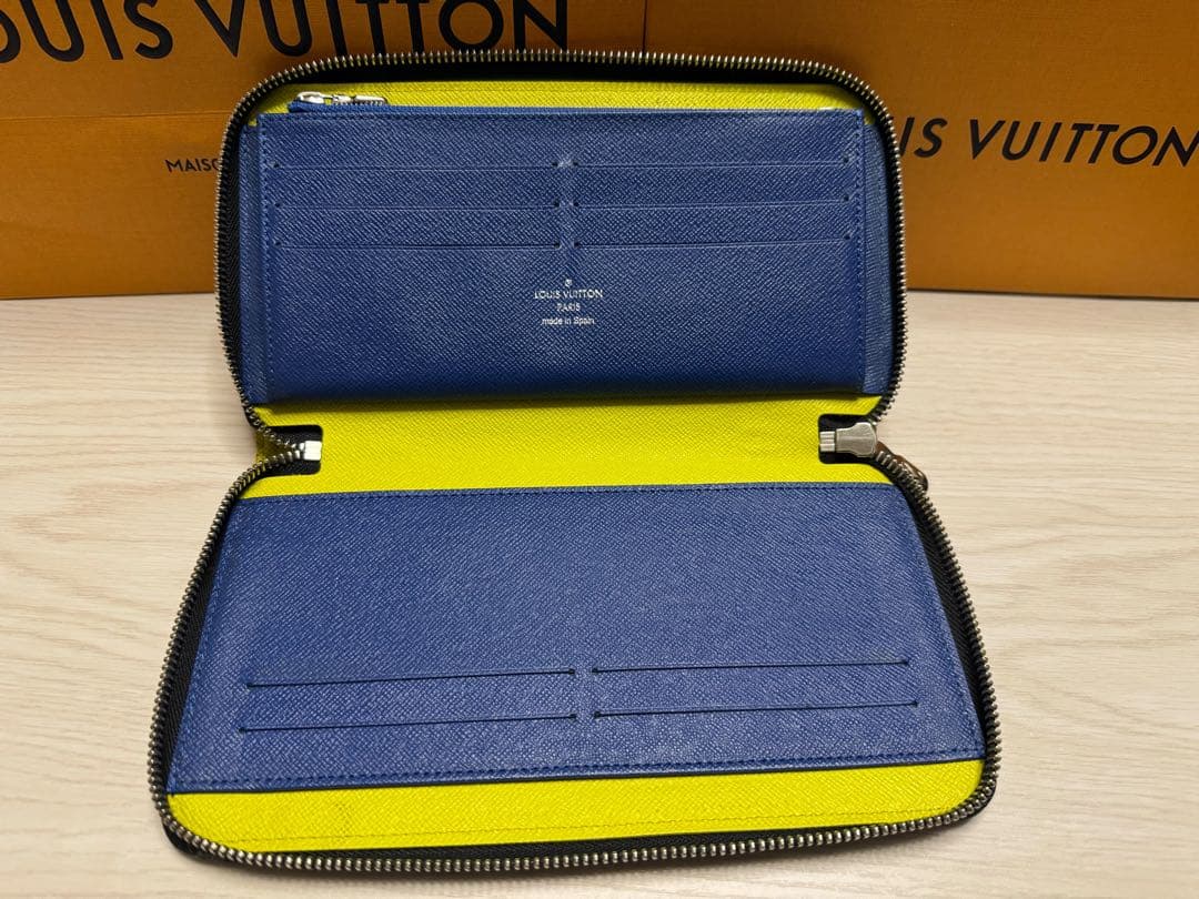 美品 LOUIS VUITTON ジッピー・オーガナイザー 長財布 エピレザー