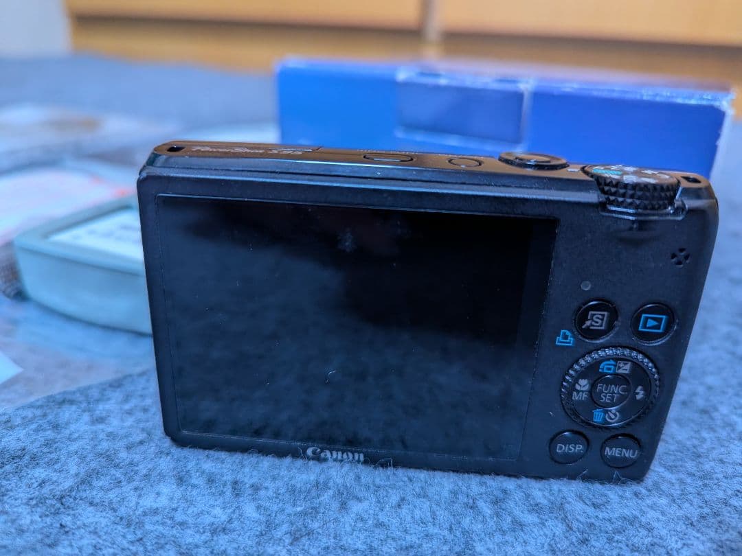 Canon PowerShot S95 本体と付属品　ジャンク