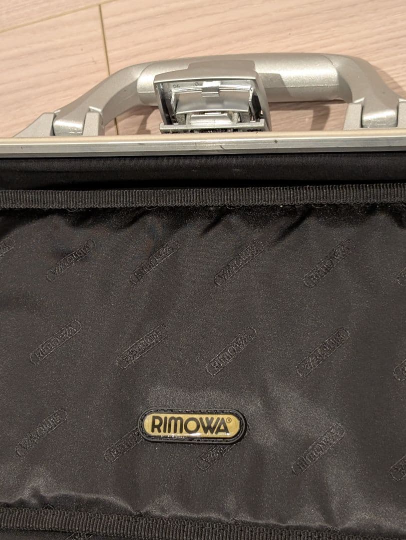 RIMOWA 2way アタッシュケース トパーズ 青ロゴ 廃盤【中古美品】