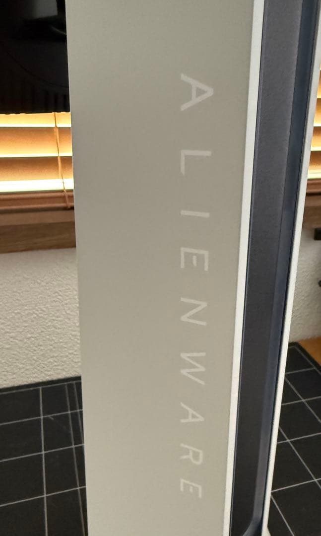 ALIENWARE 240Hz対応 AW2720HF 27インチ