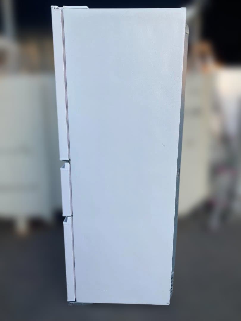 状態良好！東芝 3ドア冷凍冷蔵庫 GR-V33SC（WU）326L 2023年製