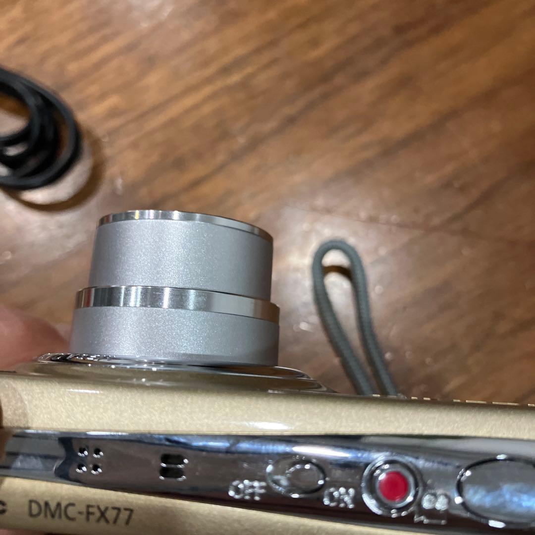 フ*ー様 Panasonic DMC-FX77 ゴールド　デジカメ　LUMIX