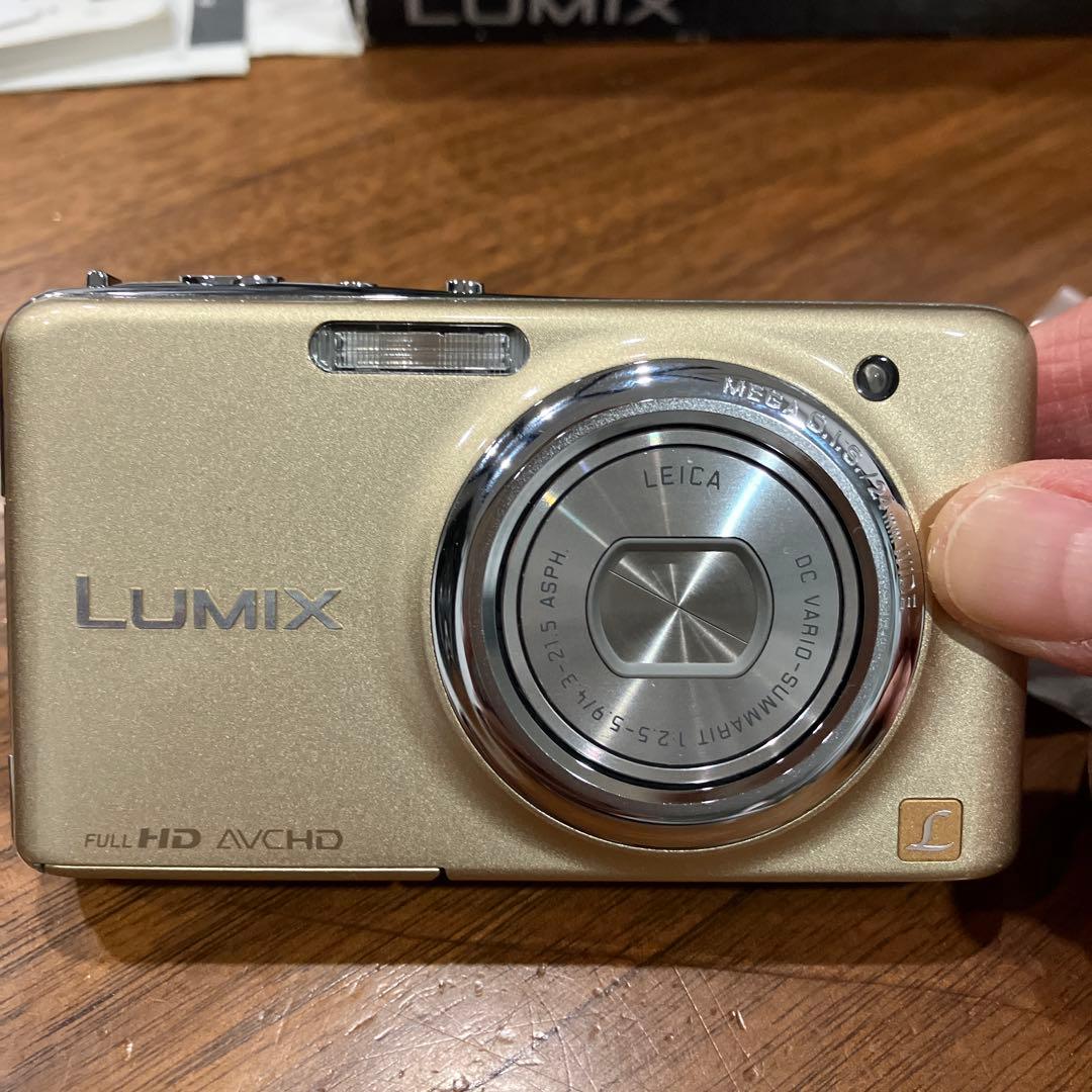 フ*ー様 Panasonic DMC-FX77 ゴールド　デジカメ　LUMIX