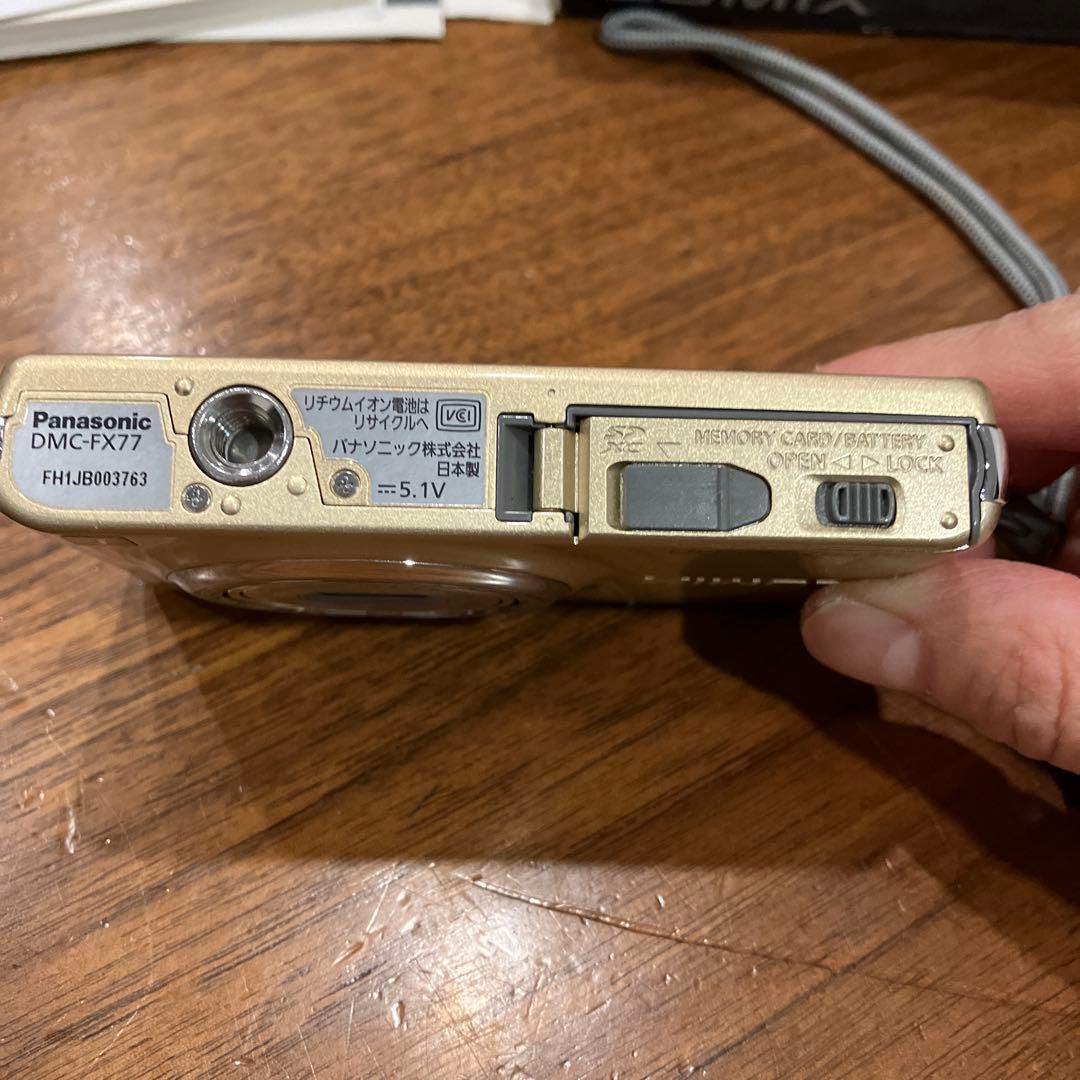 フ*ー様 Panasonic DMC-FX77 ゴールド　デジカメ　LUMIX