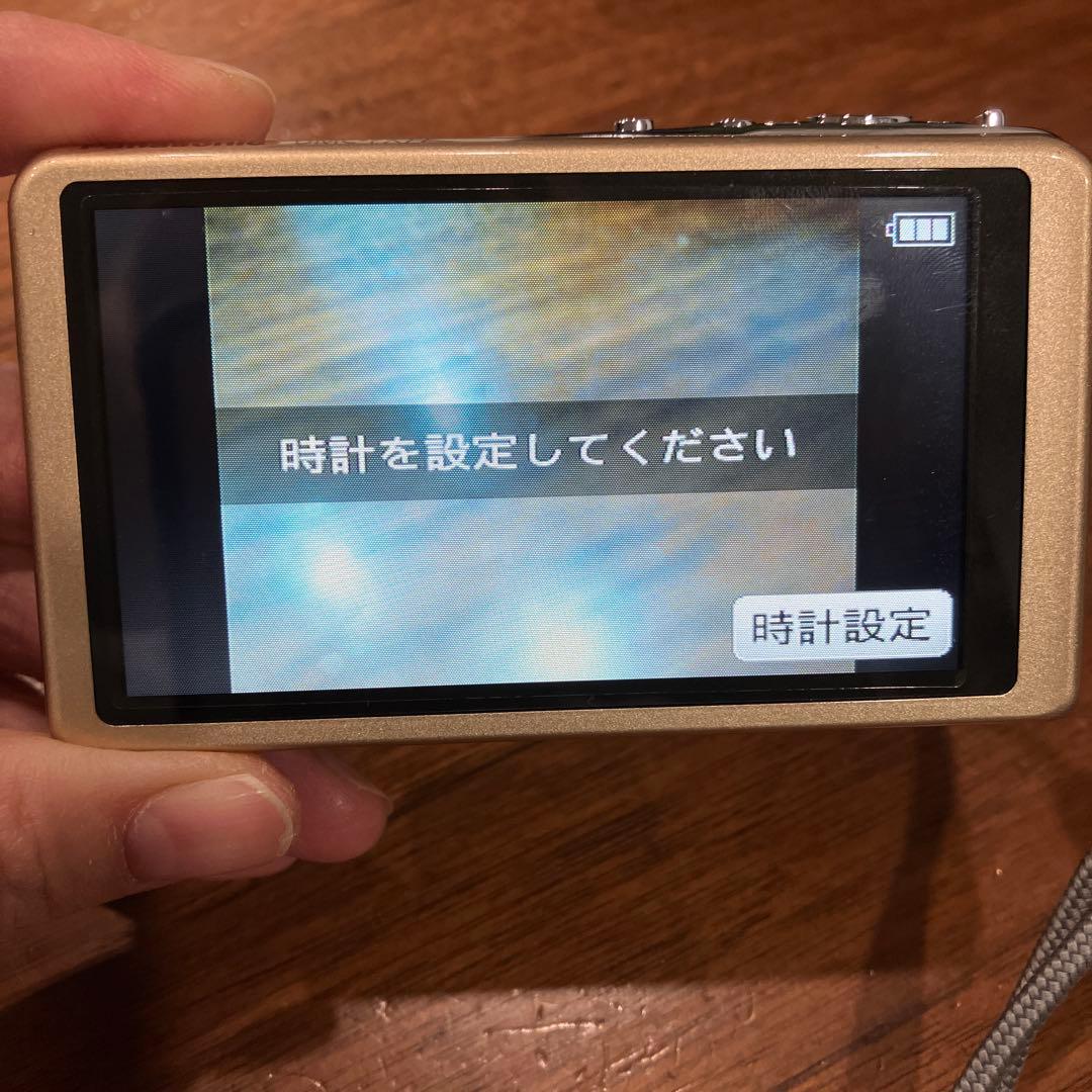 フ*ー様 Panasonic DMC-FX77 ゴールド　デジカメ　LUMIX