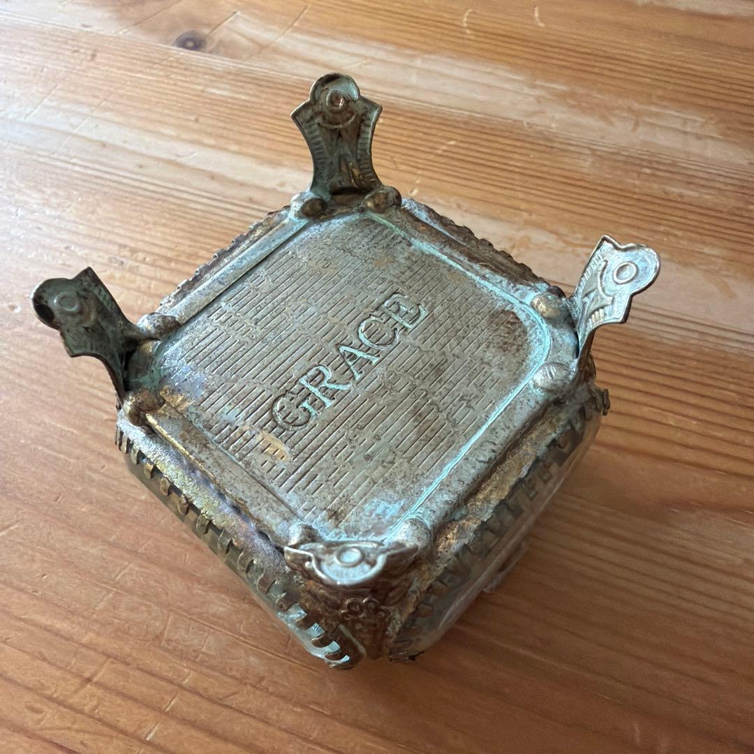 フランスアンティーク／ガラスの宝石箱