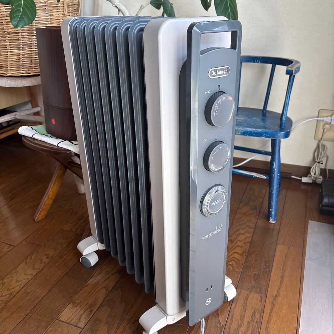 デロンギ オイルヒーター ヴェルティカルドRHJ21F0812GY 美品