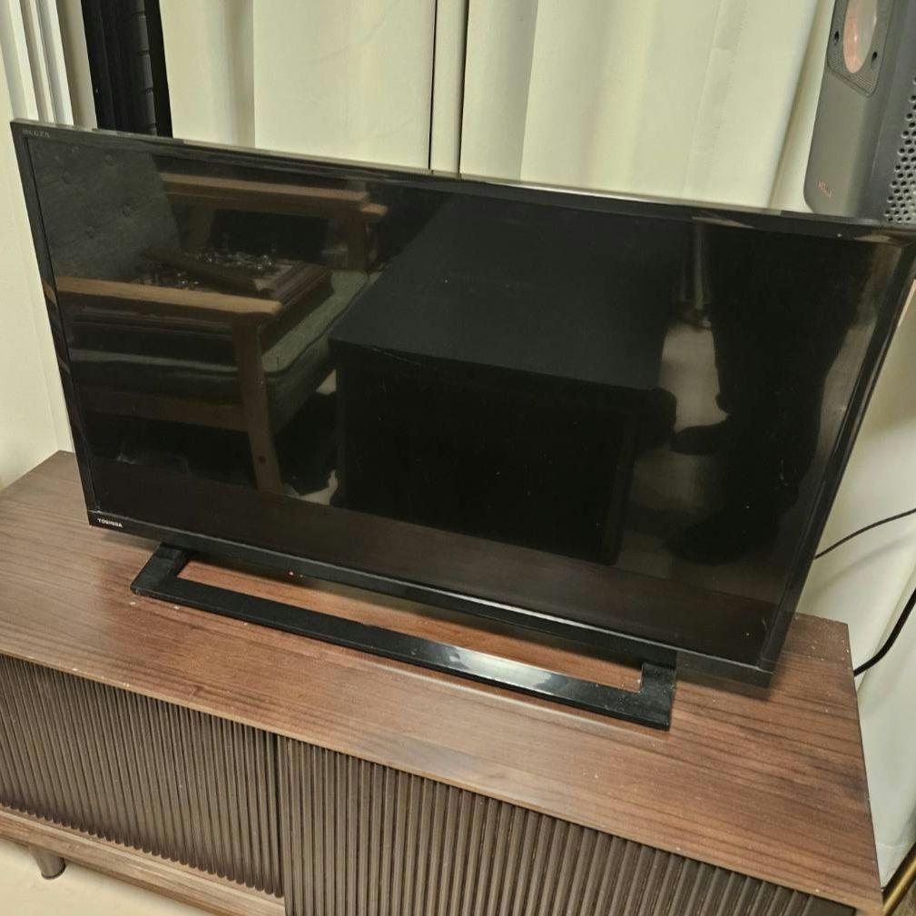 TOSHIBA　 32S22 　REGZA　液晶テレビ