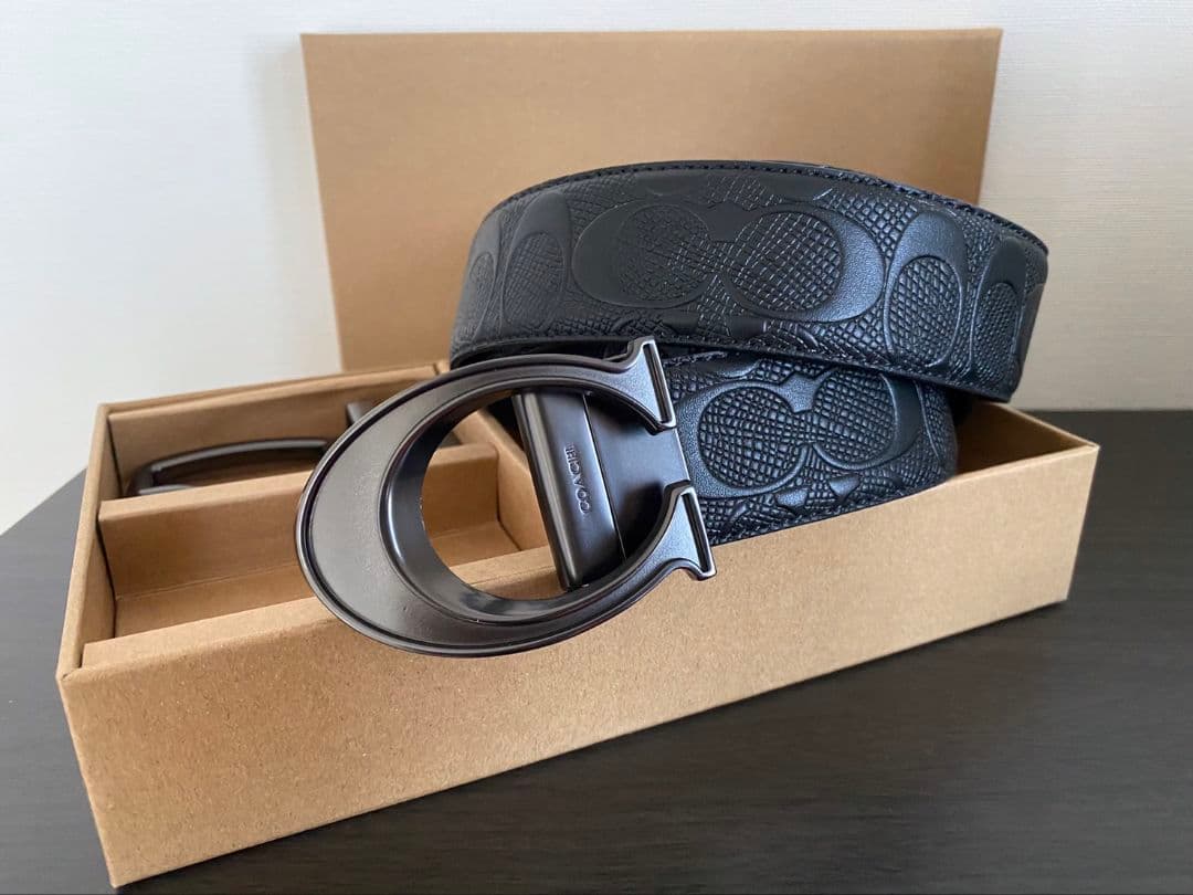 SALE♪コーチ　新品　リバーシブル　シグネチャー　バックル回転可能　セット