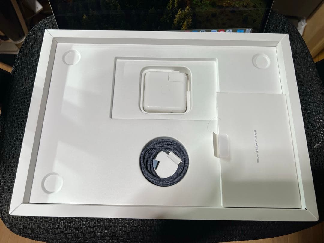 MacBook Air 15インチ M2 2023