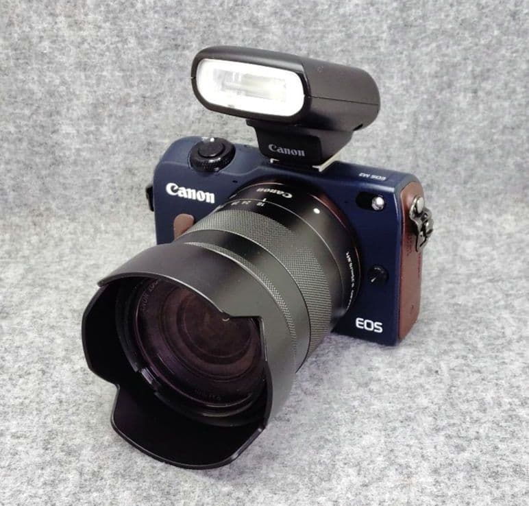 EOS M2 EF-M18-55レンズキット ベイブルー 希少