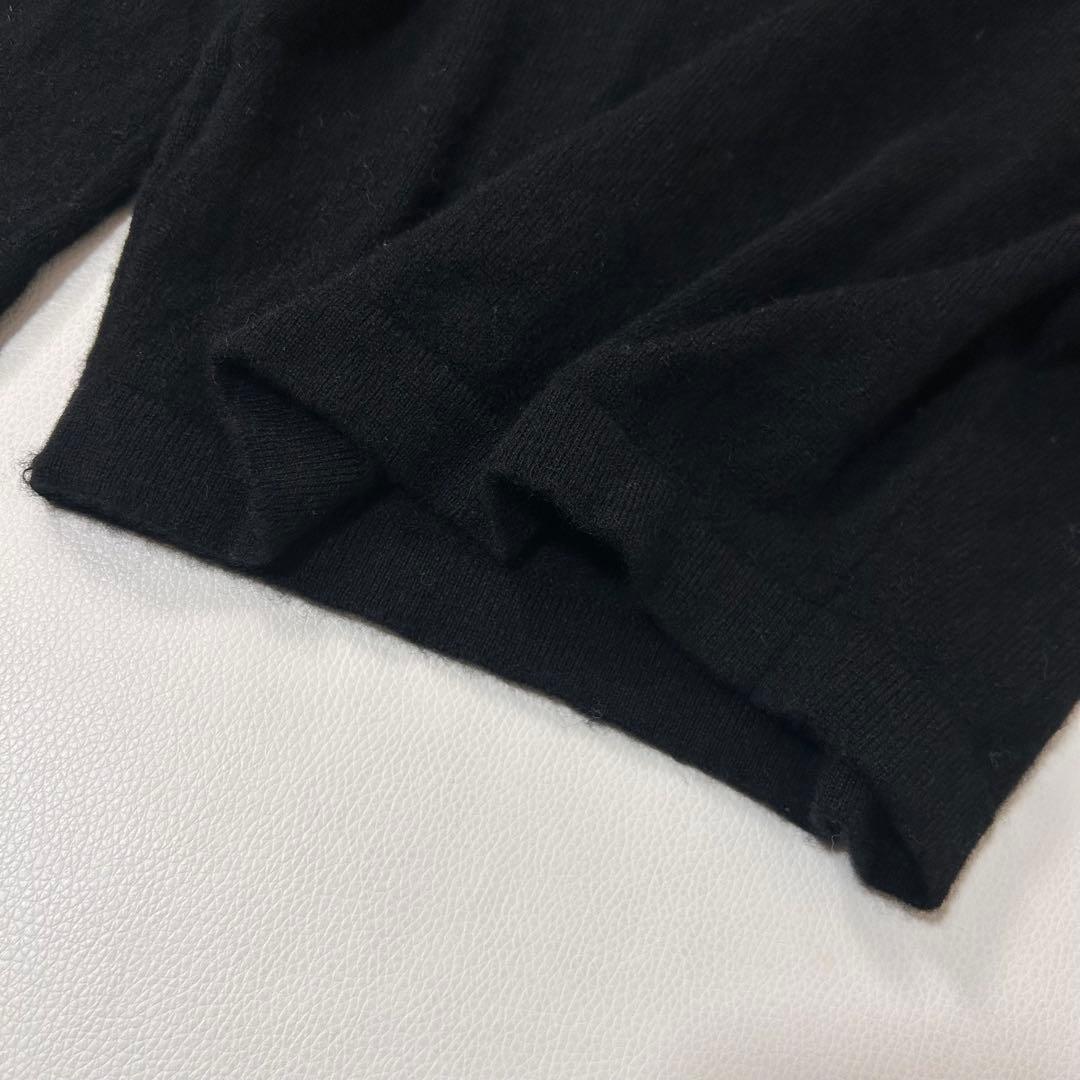 シシクイ　SHISHIKUI カシミヤ100% クロップド丈クルーネックニット