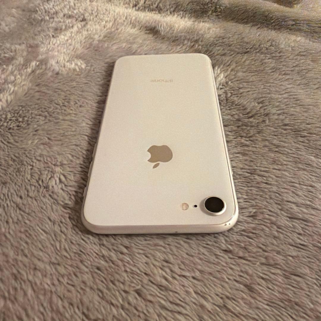 Apple iPhone8 ホワイト 128GB本体