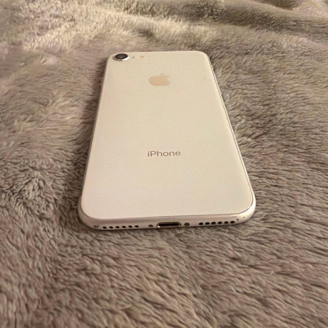 Apple iPhone8 ホワイト 128GB本体