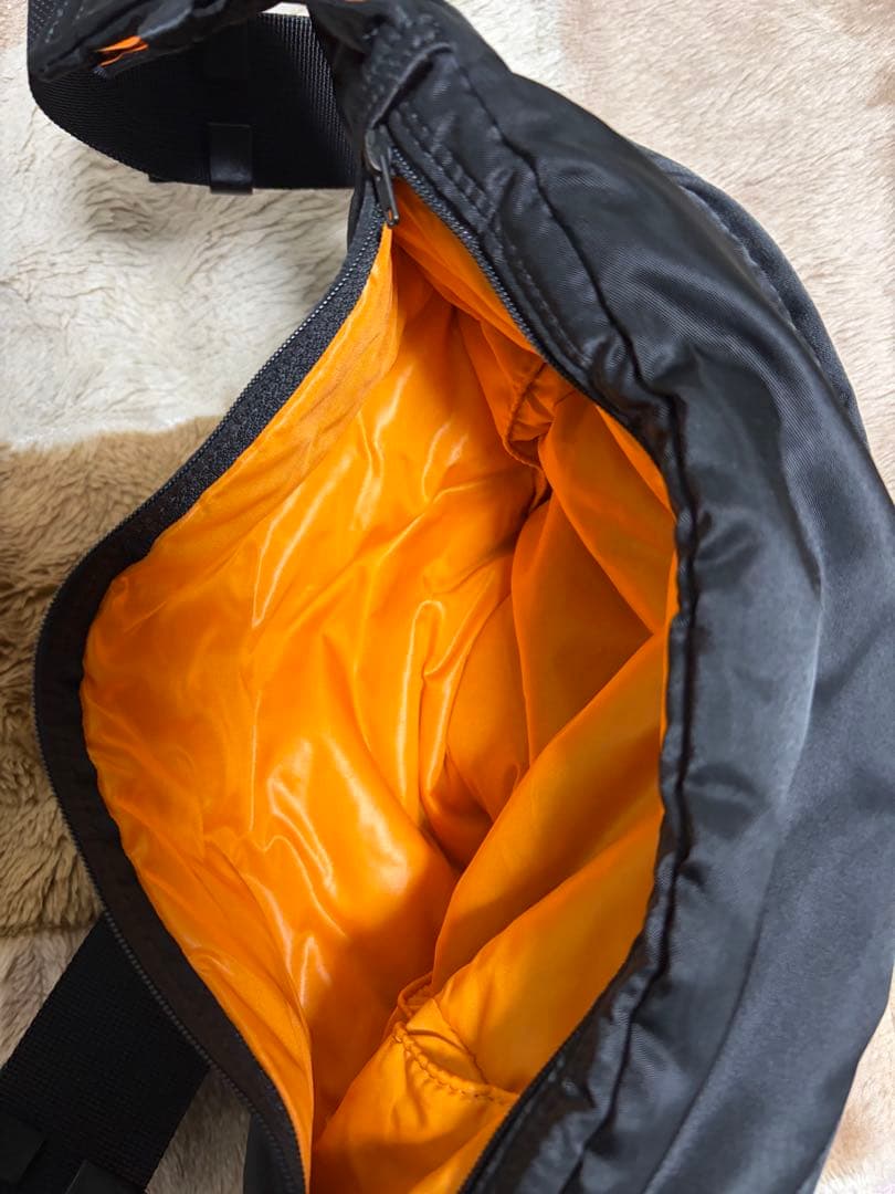 美品 PORTER ボディバッグ ウエストバッグ ブラック タンカー