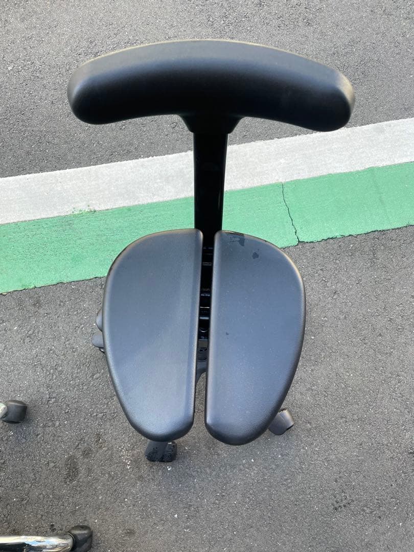 【値下げしました】アーユルチェア ブラック