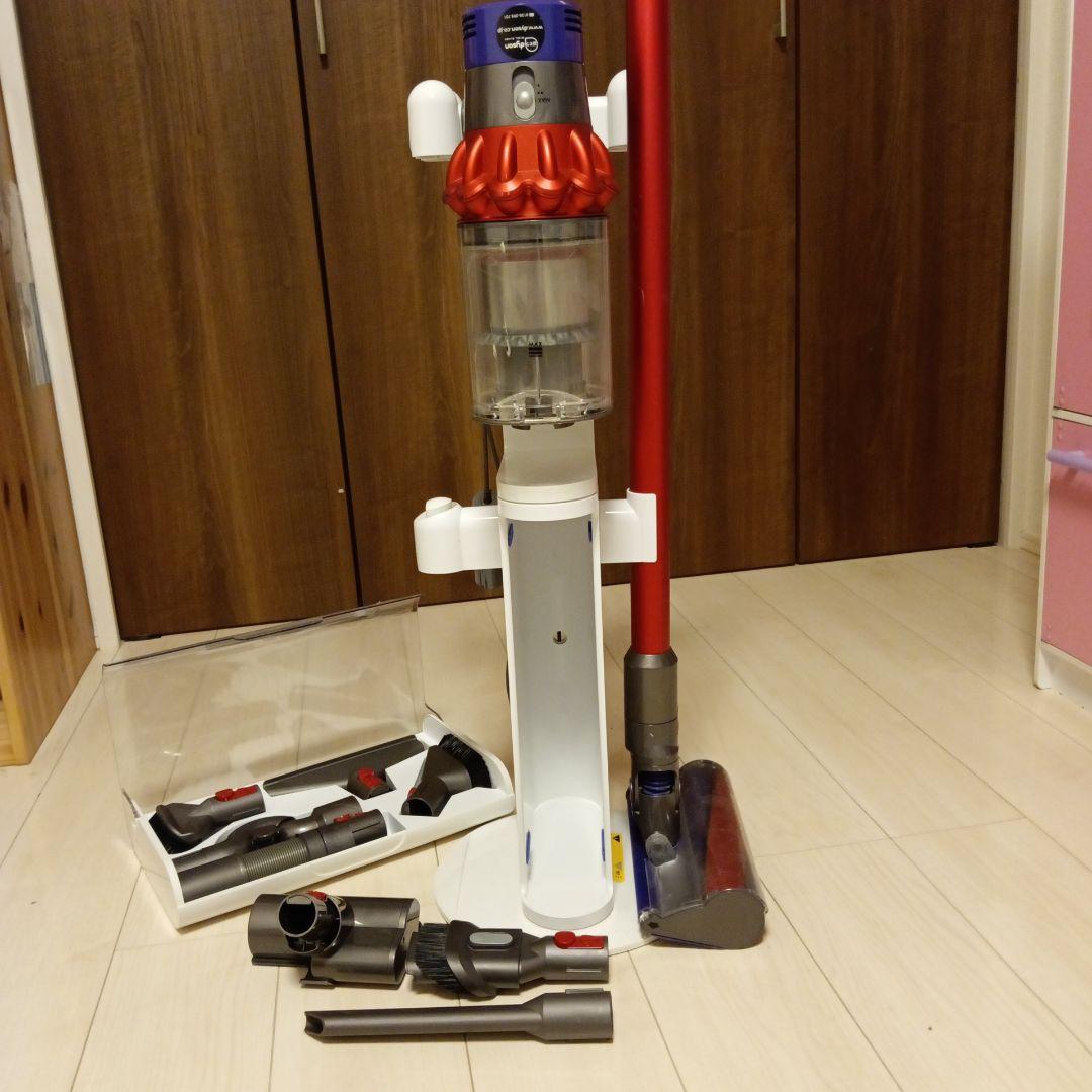 105.Dyson　Cyclone　v10