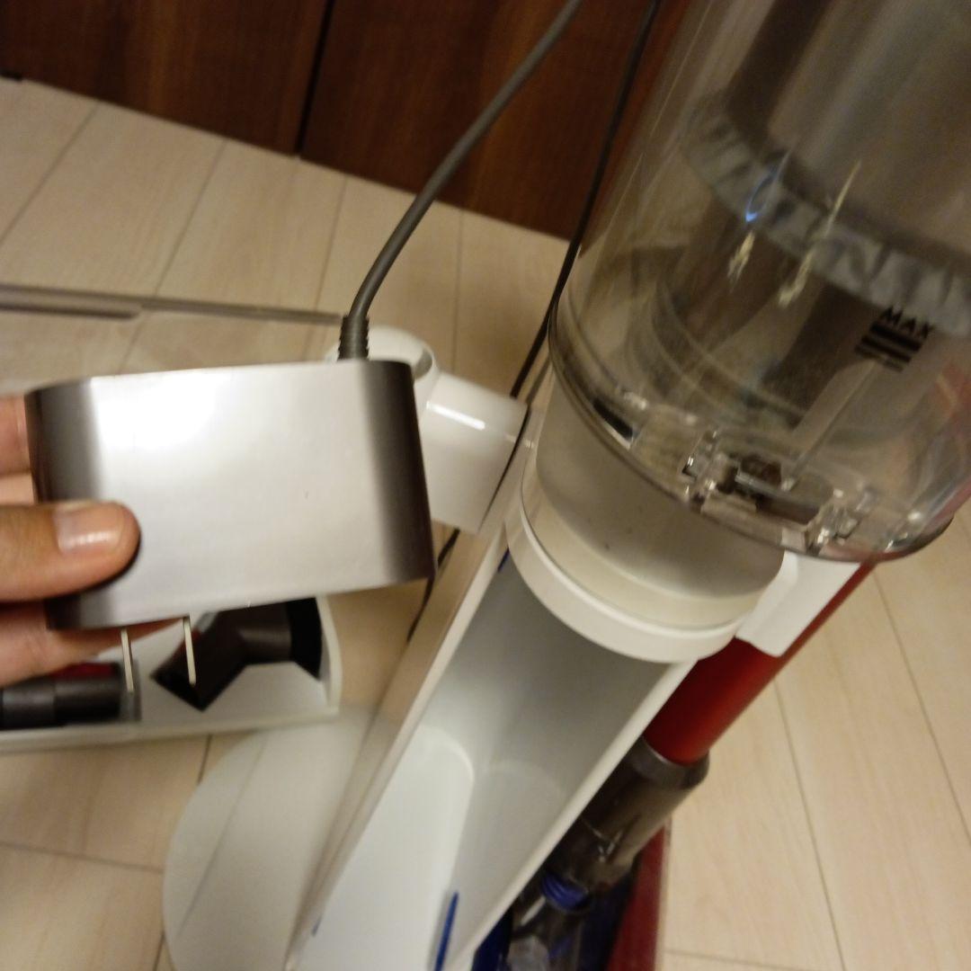 105.Dyson　Cyclone　v10