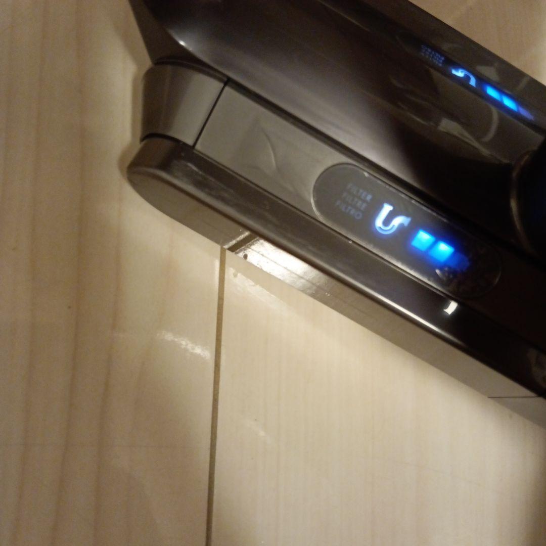 105.Dyson　Cyclone　v10