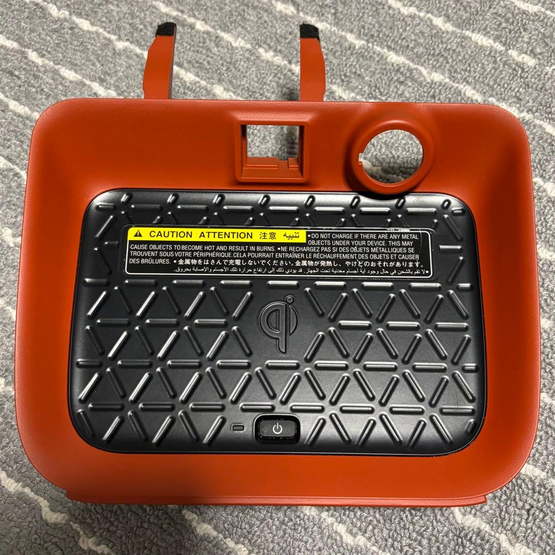 トヨタ　RAV4 置くだけ充電