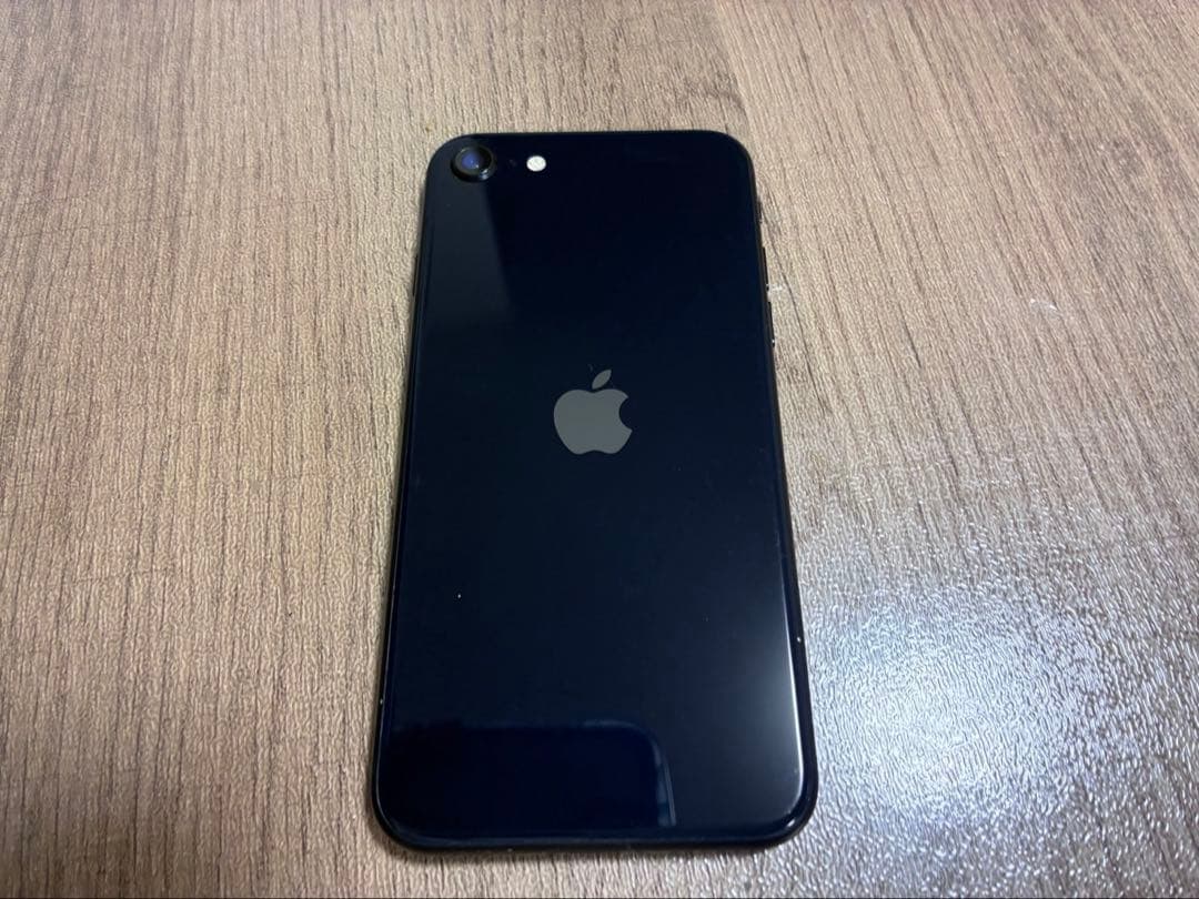 値下げ可能 iPhone SE (第3世代) ブラック 本体 フィルムに傷あり