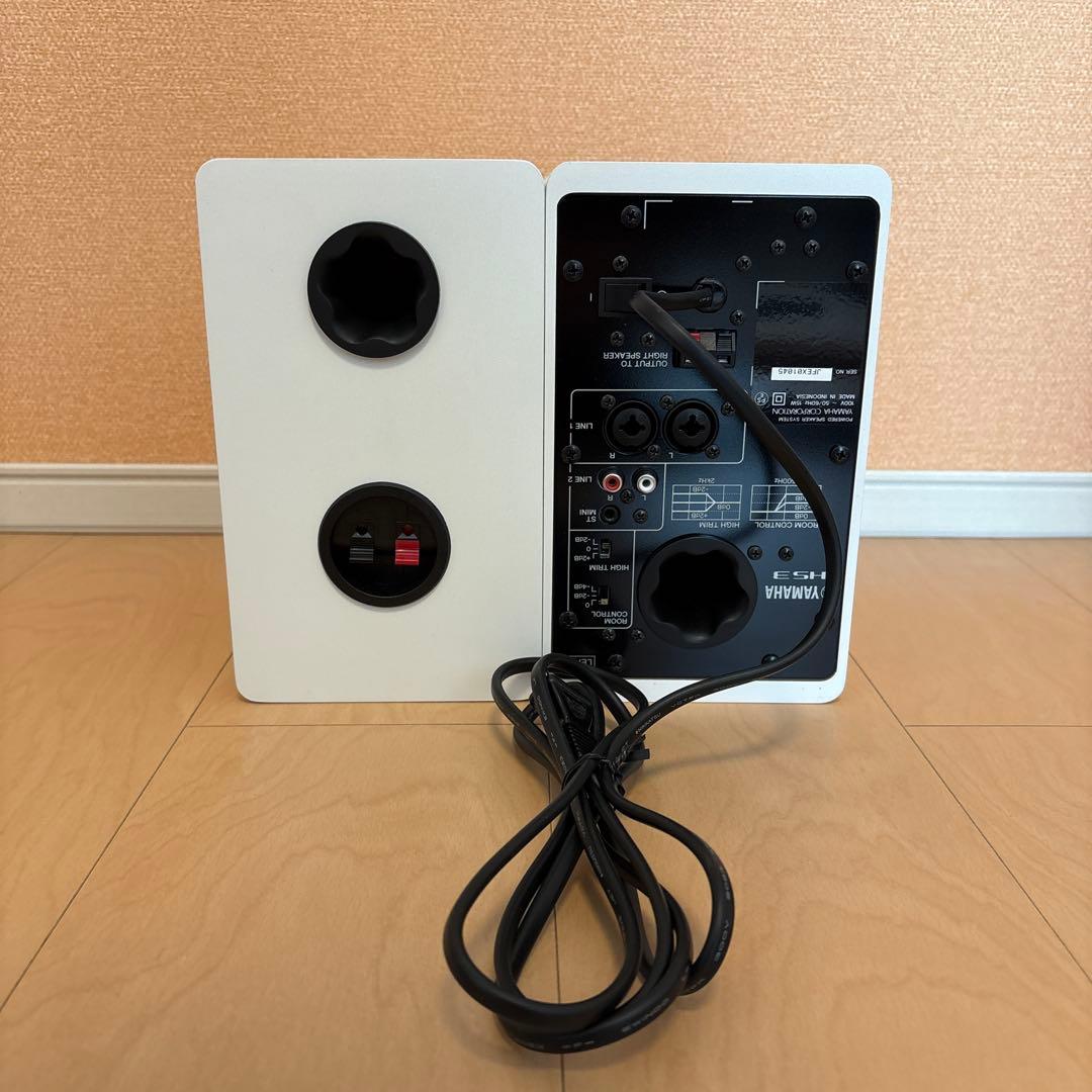スピーカー・ウーファー YAMAHA HS3