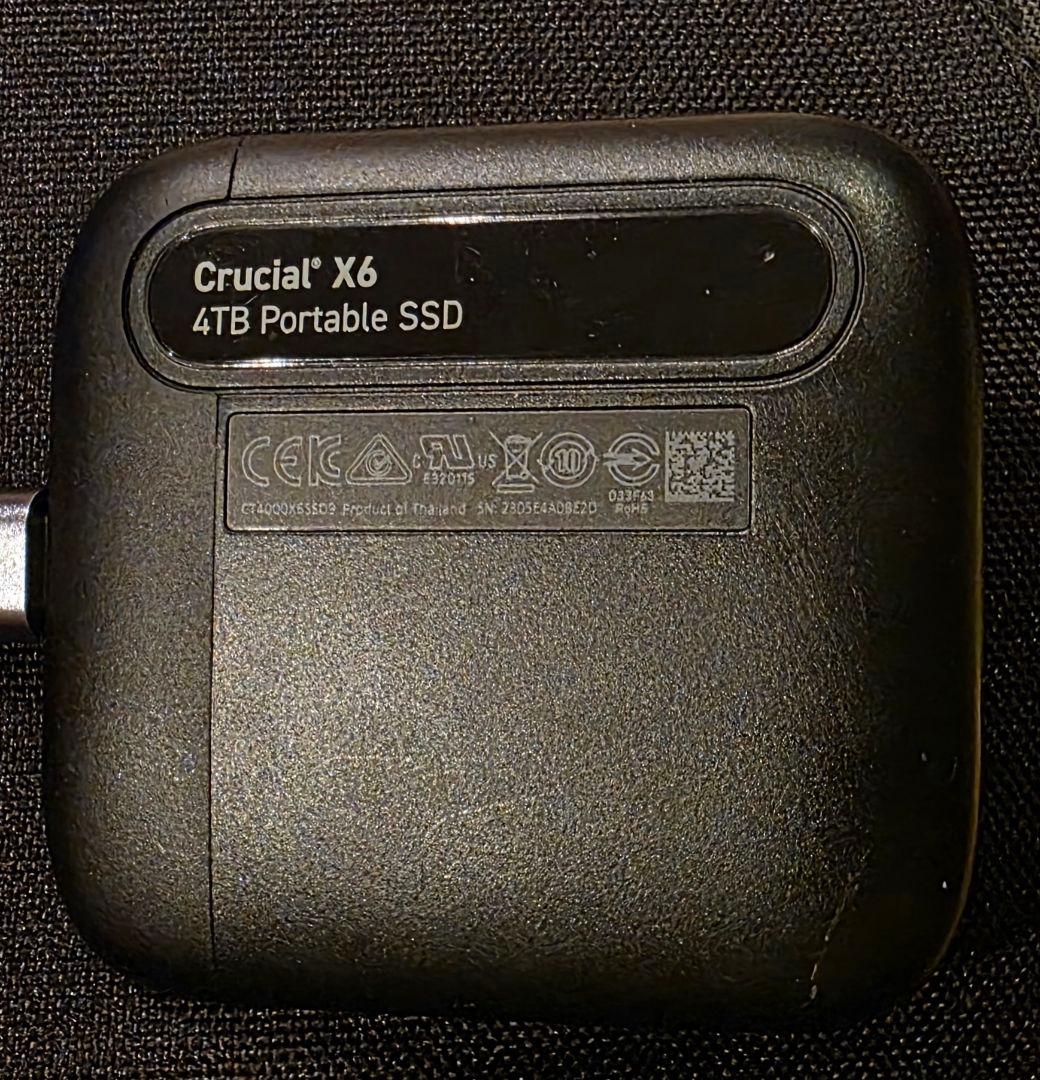 専用ケース付 4TB Crucial X6 ポータブルSSD PS5/Mac対応