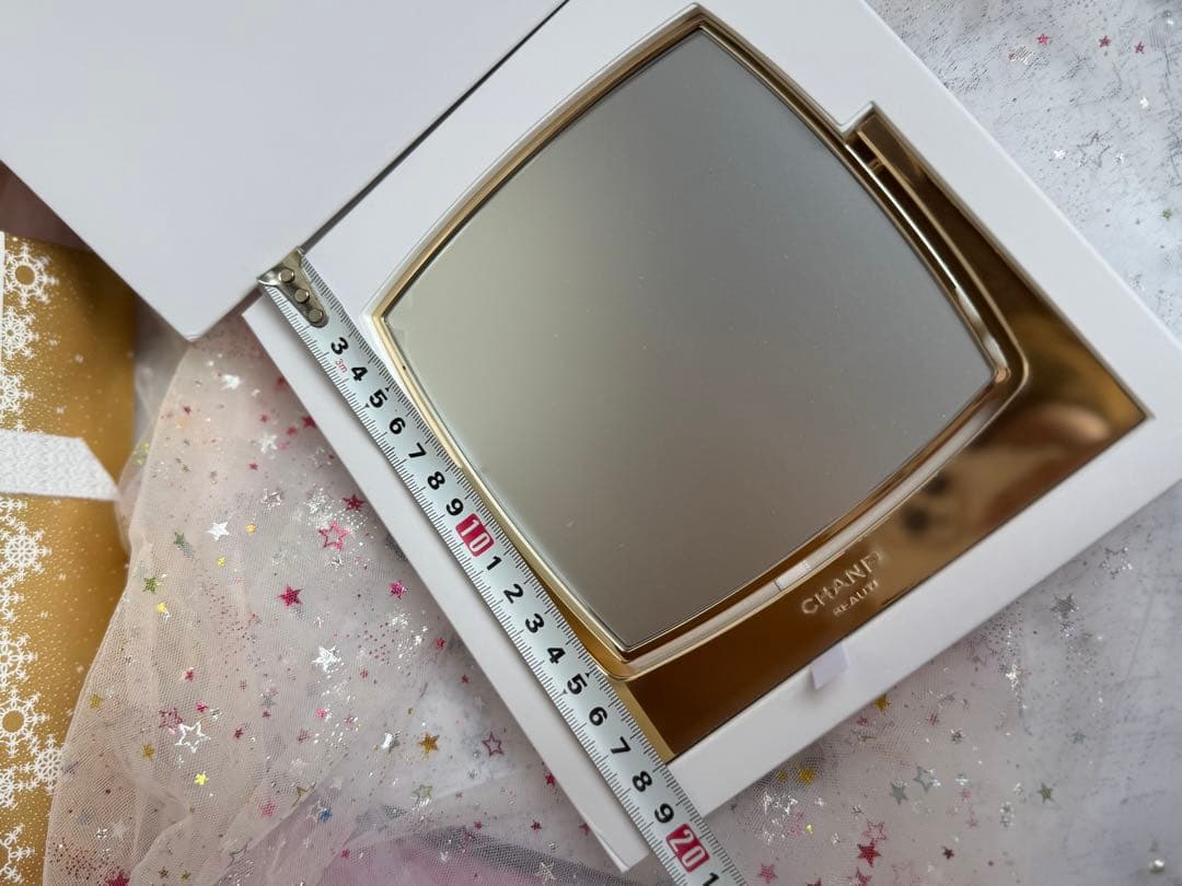 シャネル　CHANEL ゴ―ルドスタンドミラー海外限定