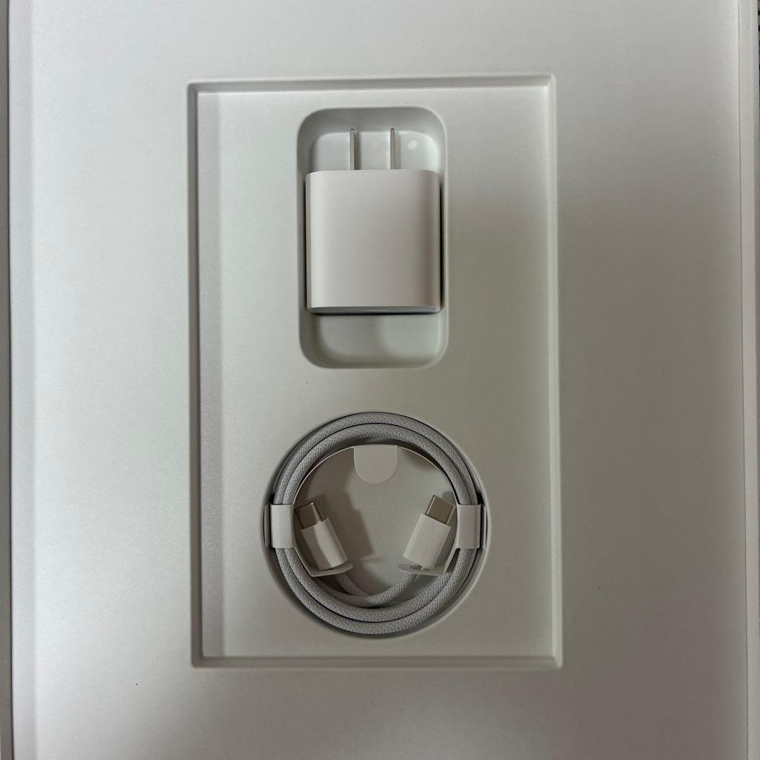 ほぼ新品　2025年8月購入　iPad Air 13 M2 Wi-Fi 1TB