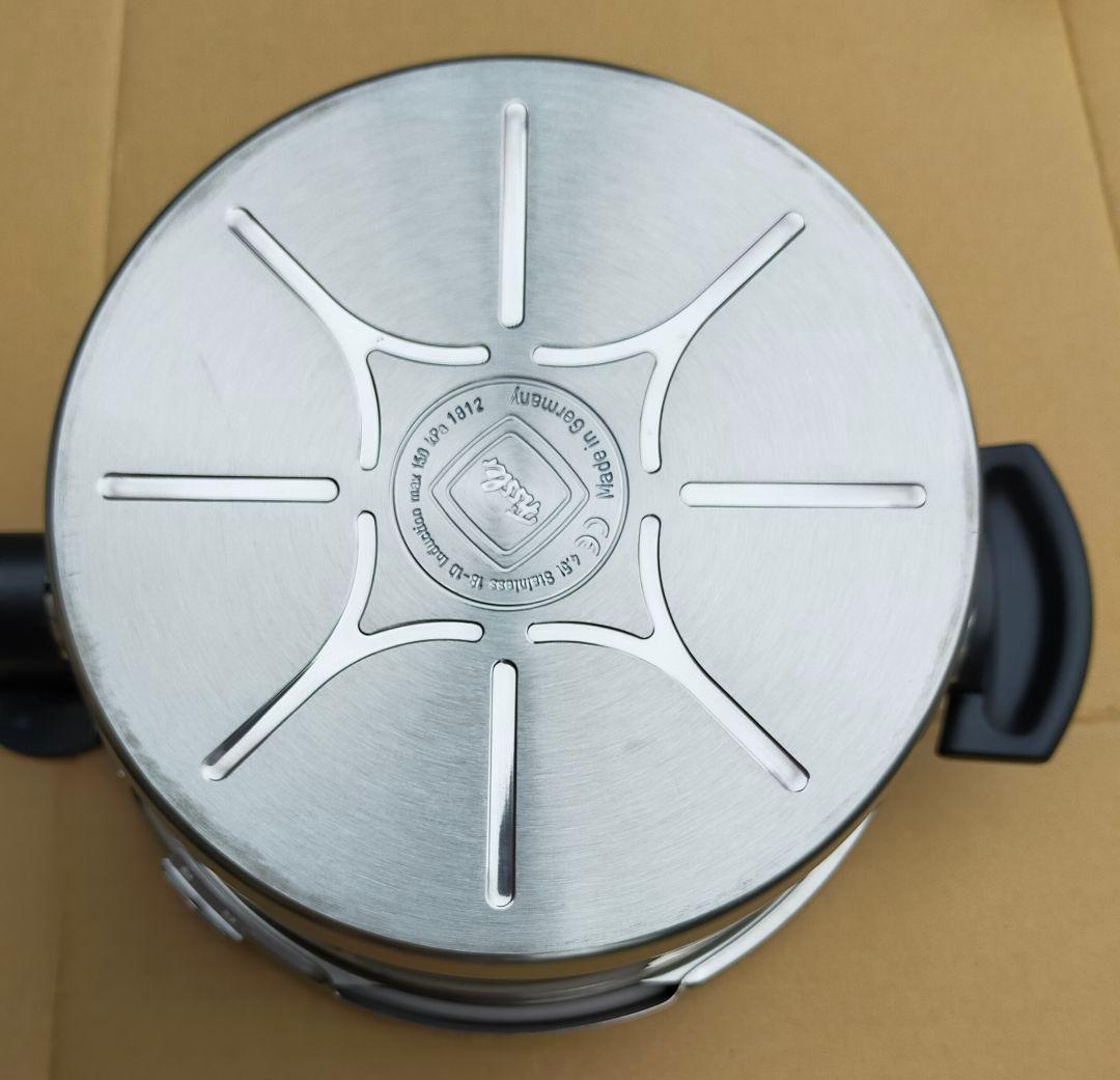 フィスラー圧力鍋4.5ｌ　未使用品