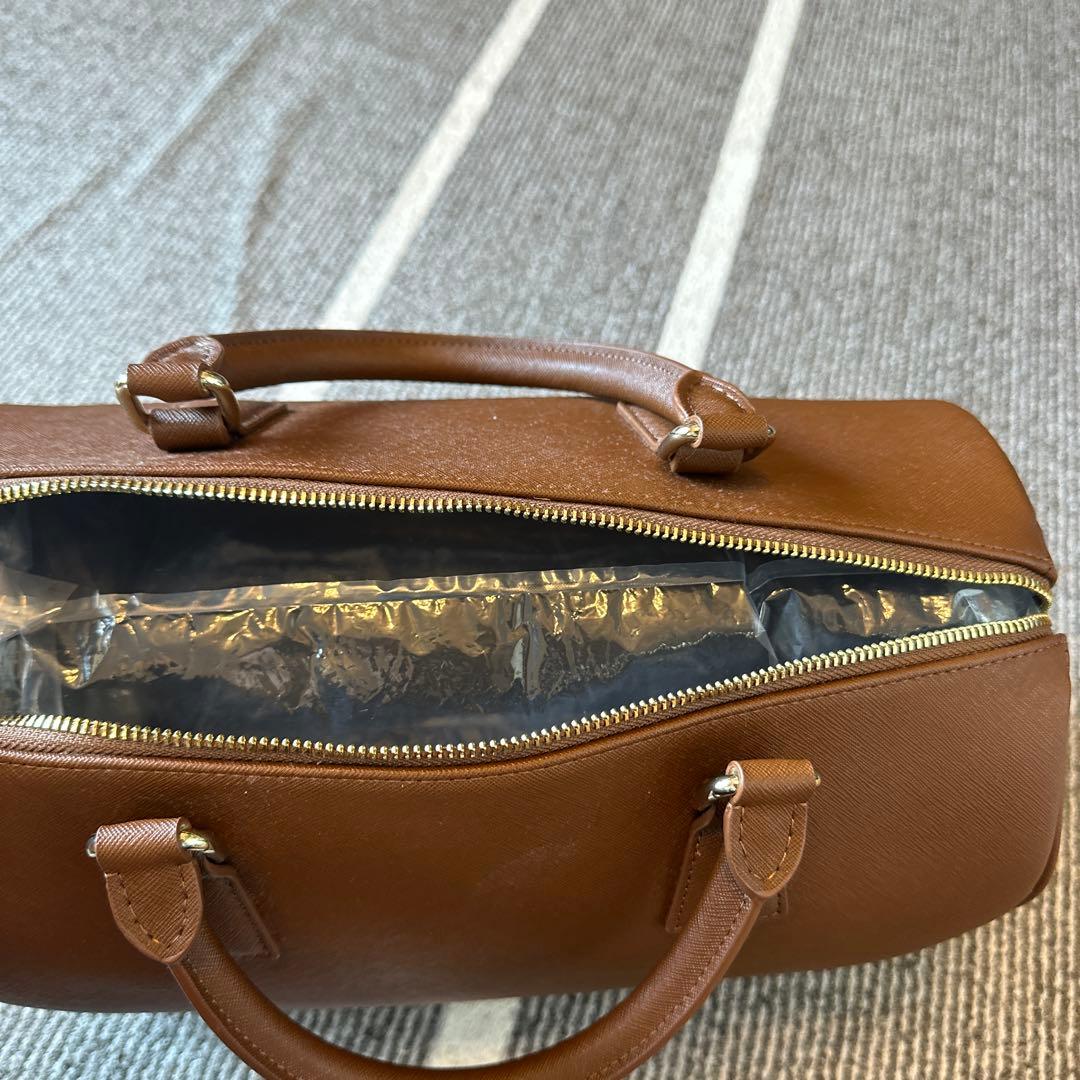 BTS MUTE BOSTON BAG (ブラウン)