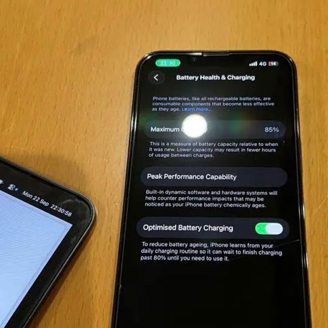 新品フィルム・箱付き iPhone 13 Pro 本体