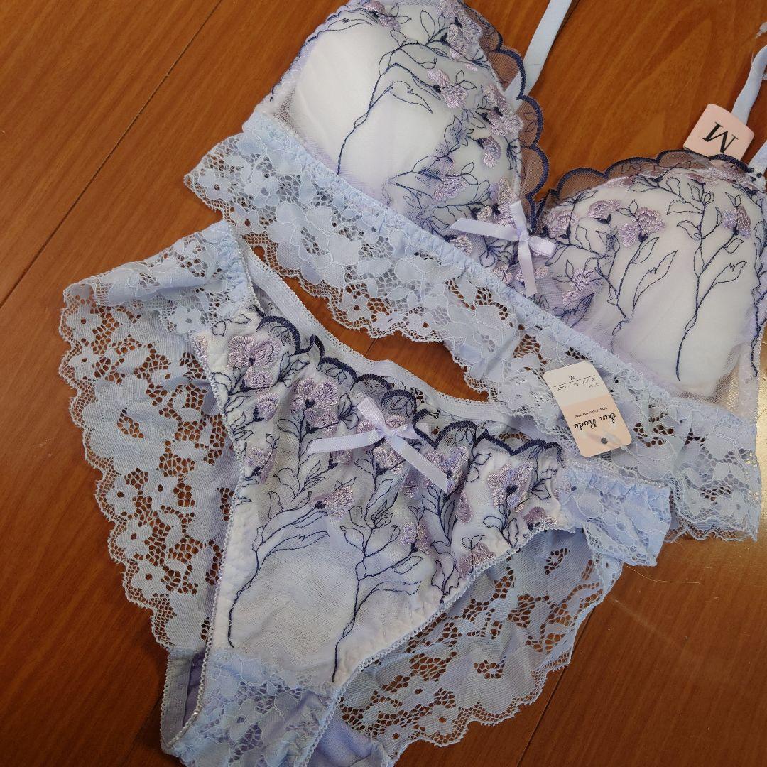 花柄刺繍ブラジャーショーツセット C70　下着　上下　まとめ売り