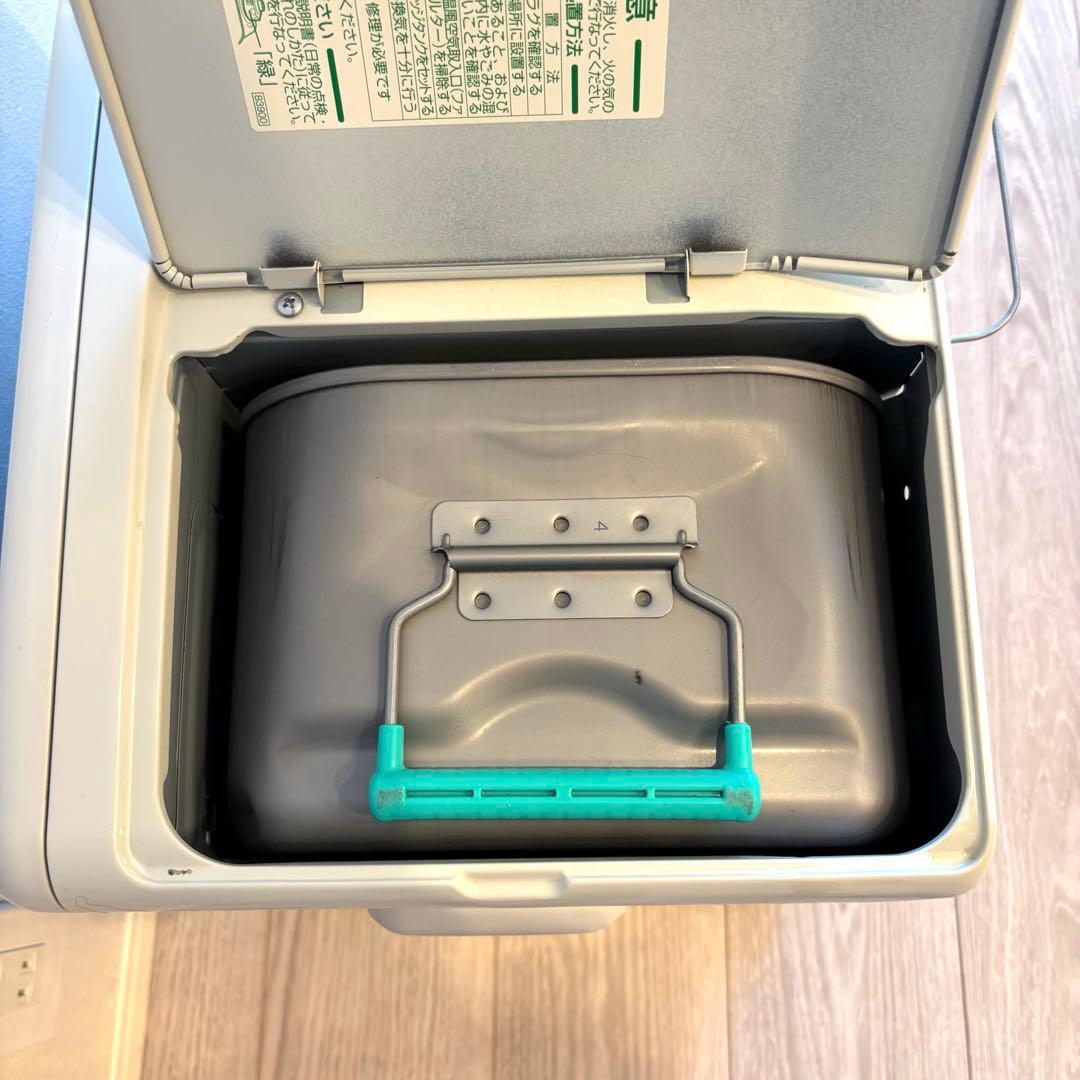 はやちゃんマン ダイニチ ブルーヒーター 13畳 FW-3620L