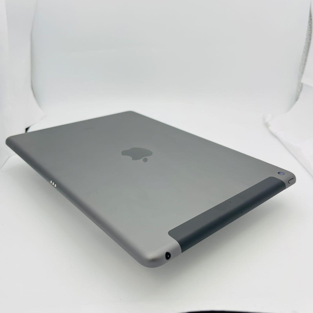 A 98% iPad 8 第8世代 32 GB SIMフリー グレイ 本体