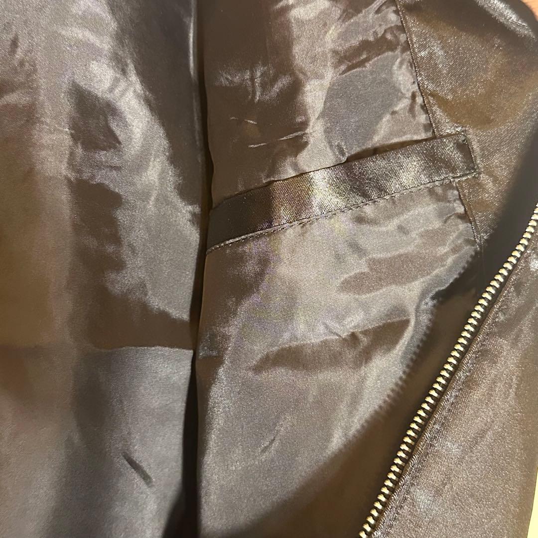 【新品未使用】刺繍スカジャン和柄 黒金M〜Lサテン 桜 富士山 五重塔 ブルゾン