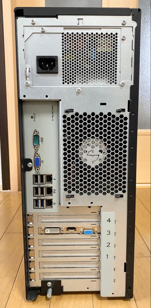 富士通Server PRIMERGY TX1330 M4 Xeon E-2124