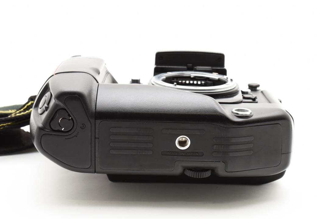 良品 NIKON F4S MB-21 MF-23 フィルムカメラ M114