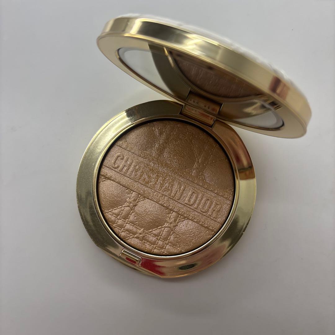 Dior グロウ ルミナイザー 001 ディオールスター