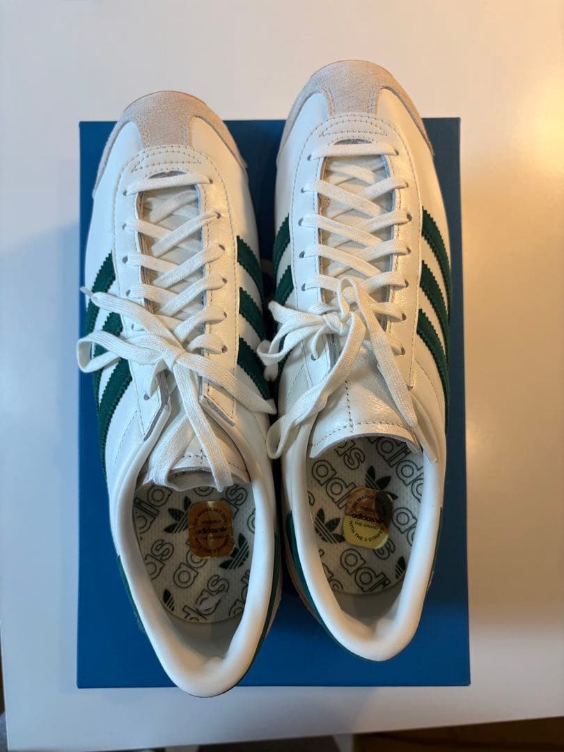 adidas スニーカー ホワイト/グリーン